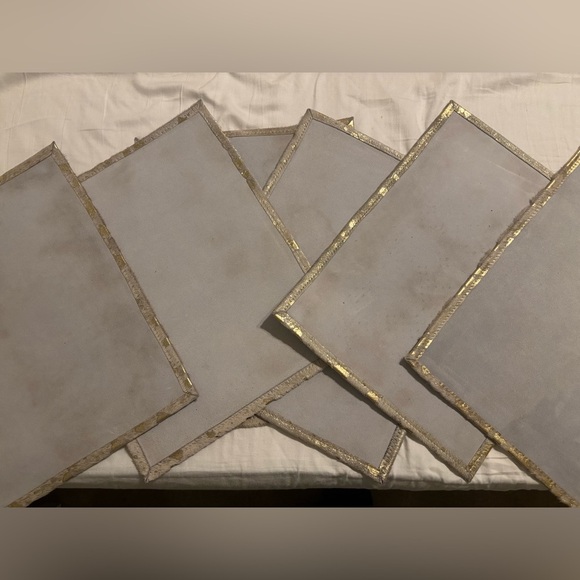 Miriam White/Gold Speckle Hair-On-Hide Placemat Set Of 6 Rectangle) - Picture 9 of 11